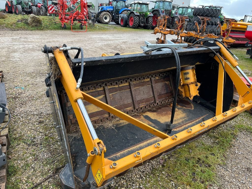 Ladeschaufel van het type Emily DIS’FIB FLANC AVG 2,4m, Gebrauchtmaschine in Calmont (Foto 1)