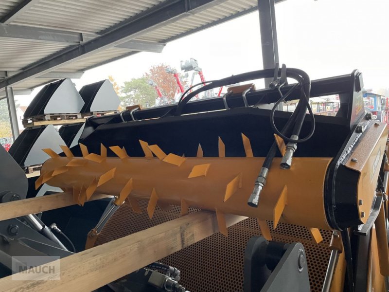 Ladeschaufel des Typs Emily Silofräse / Fräse auf Rahmen 2400mm Merlo Anbau, Vorführmaschine in Burgkirchen (Bild 1)