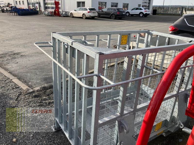 Ladeschaufel des Typs Fliegl ABHFLI000010V ARBEITSBÜHNE, Neumaschine in Hollfeld (Bild 5)