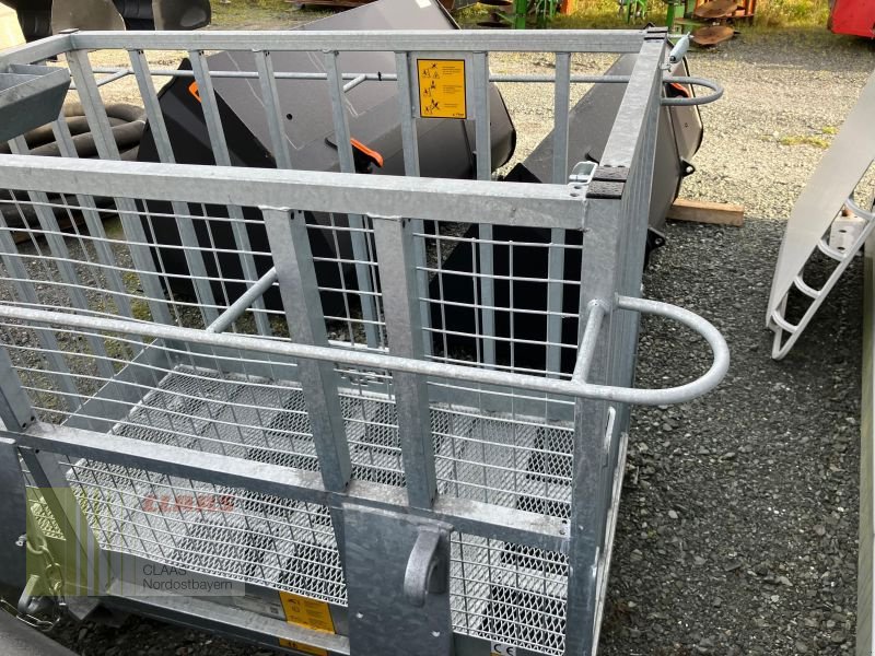 Ladeschaufel des Typs Fliegl ABHFLI000010V ARBEITSBÜHNE, Neumaschine in Hollfeld (Bild 5)