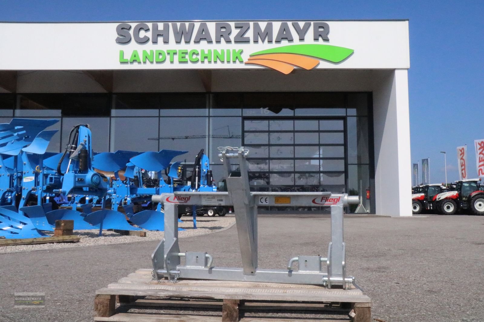 Ladeschaufel van het type Fliegl AgroCenter 3-Punktadapter starr, Neumaschine in Gampern (Foto 1)