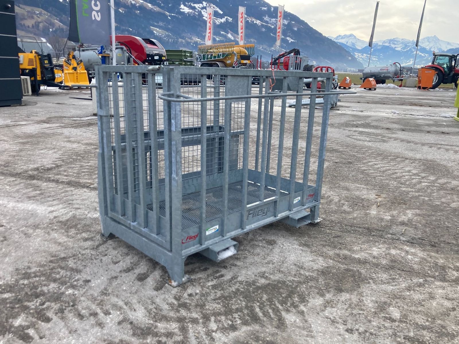 Ladeschaufel типа Fliegl AgroCenter Arbeitsbühne Merlo, Vorführmaschine в Schlitters (Фотография 3)