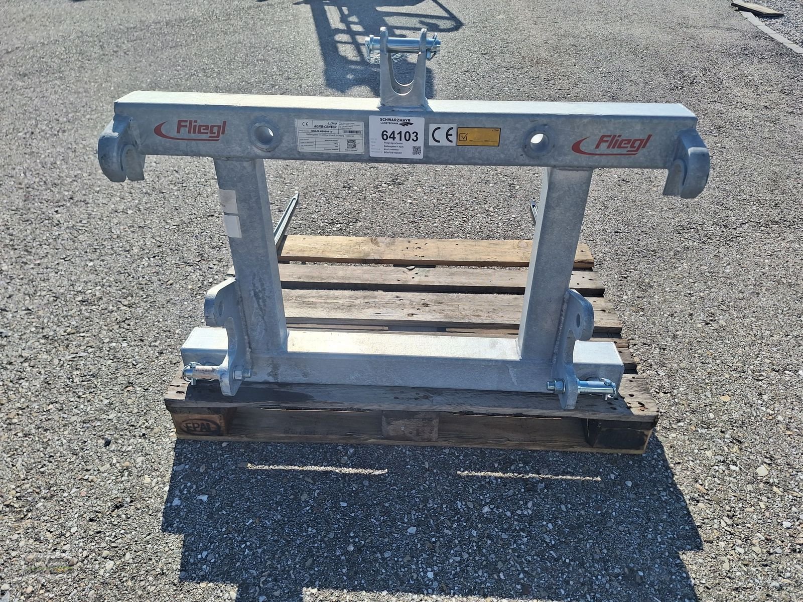 Ladeschaufel des Typs Fliegl AgroCenter Ballengabel 1-fach, Neumaschine in Gampern (Bild 7)