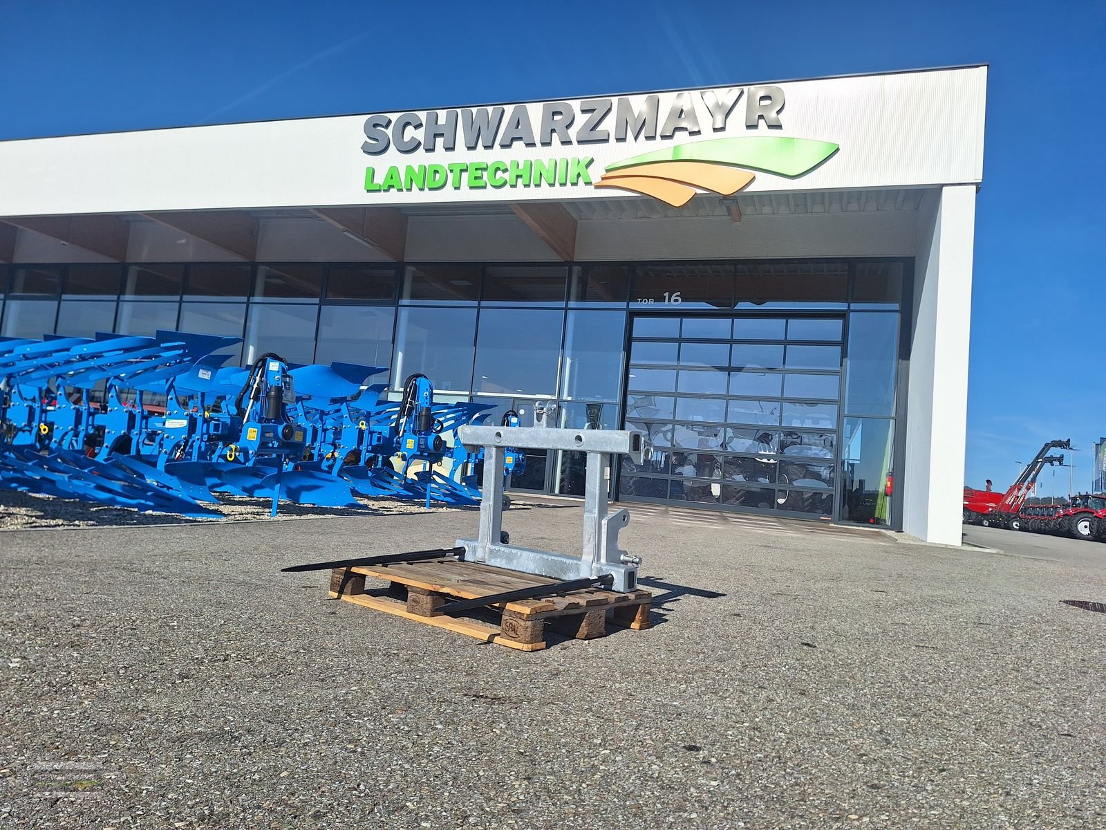 Ladeschaufel des Typs Fliegl AgroCenter Ballengabel 1-fach, Neumaschine in Gampern (Bild 2)