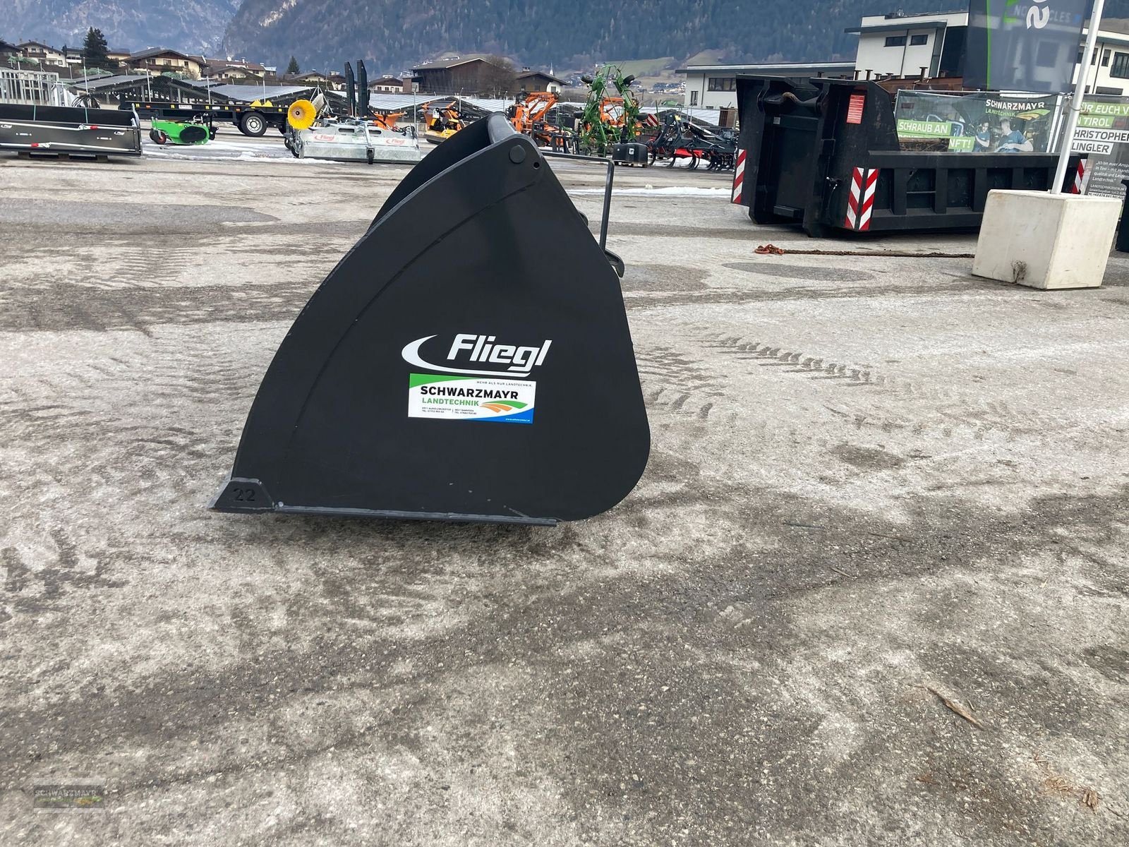 Ladeschaufel of the type Fliegl AgroCenter GR-Schaufel 2200, Neumaschine in Aurolzmünster (Picture 9)