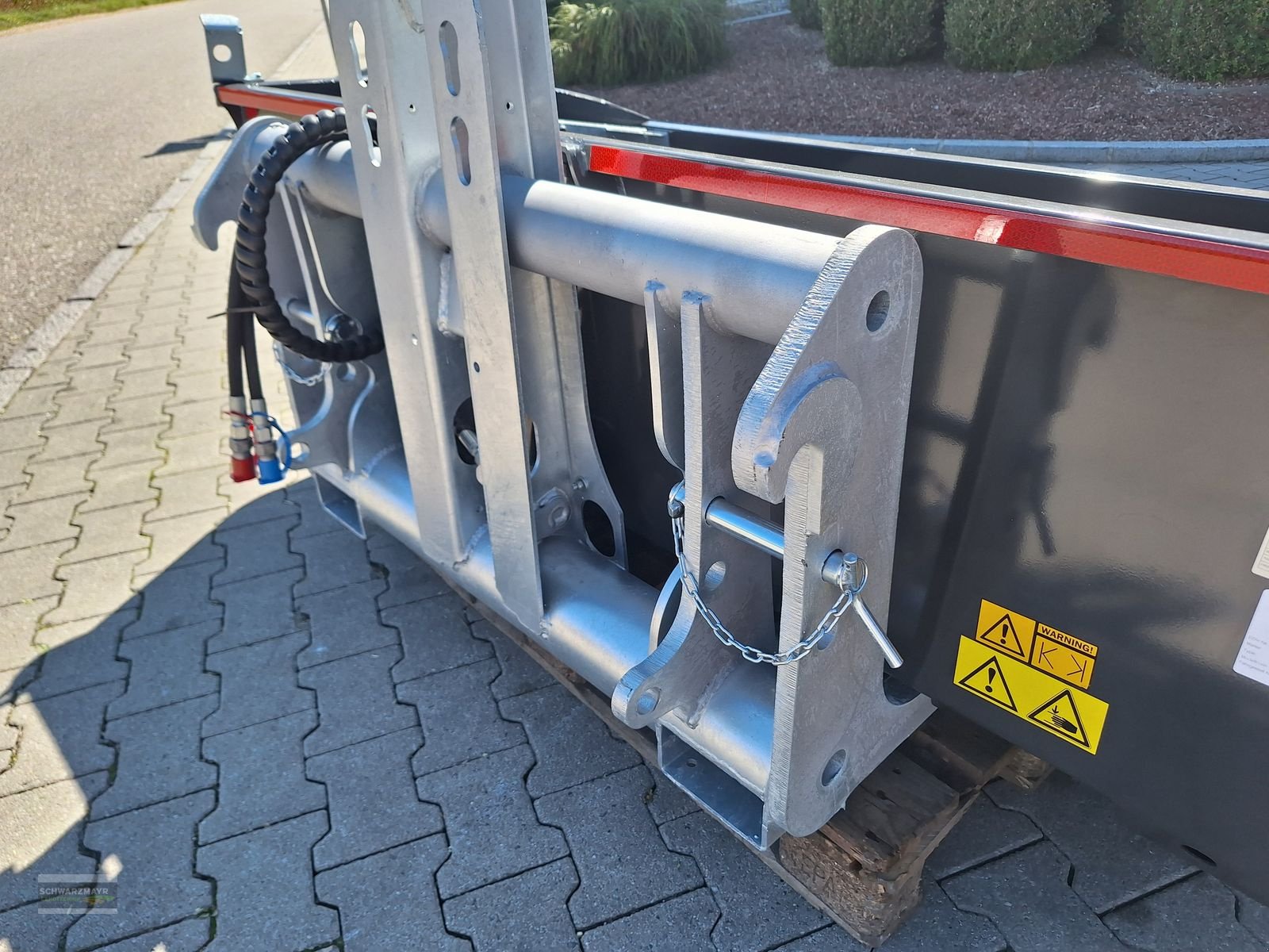 Ladeschaufel des Typs Fliegl AgroCenter Heckschaufel G1800mm, Neumaschine in Aurolzmünster (Bild 11)