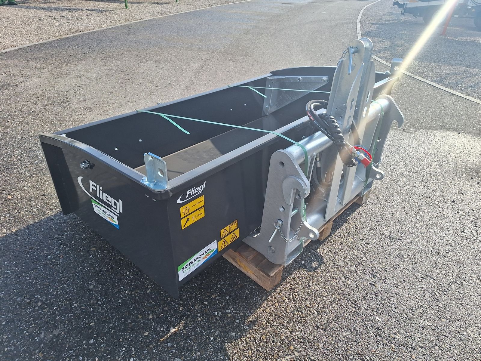 Ladeschaufel tipa Fliegl AgroCenter Heckschaufel G2200mm, Neumaschine u Schlitters (Slika 4)