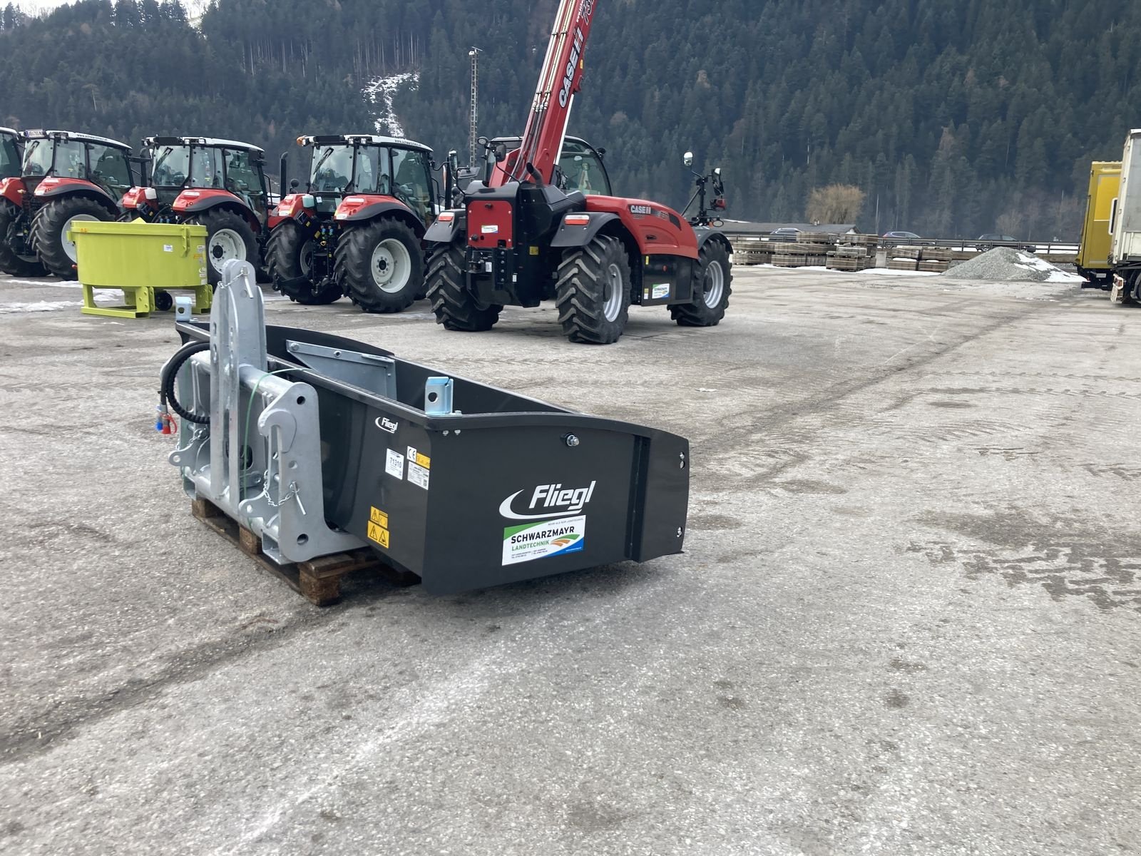 Ladeschaufel типа Fliegl AgroCenter Heckschaufel G2200mm, Neumaschine в Schlitters (Фотография 4)