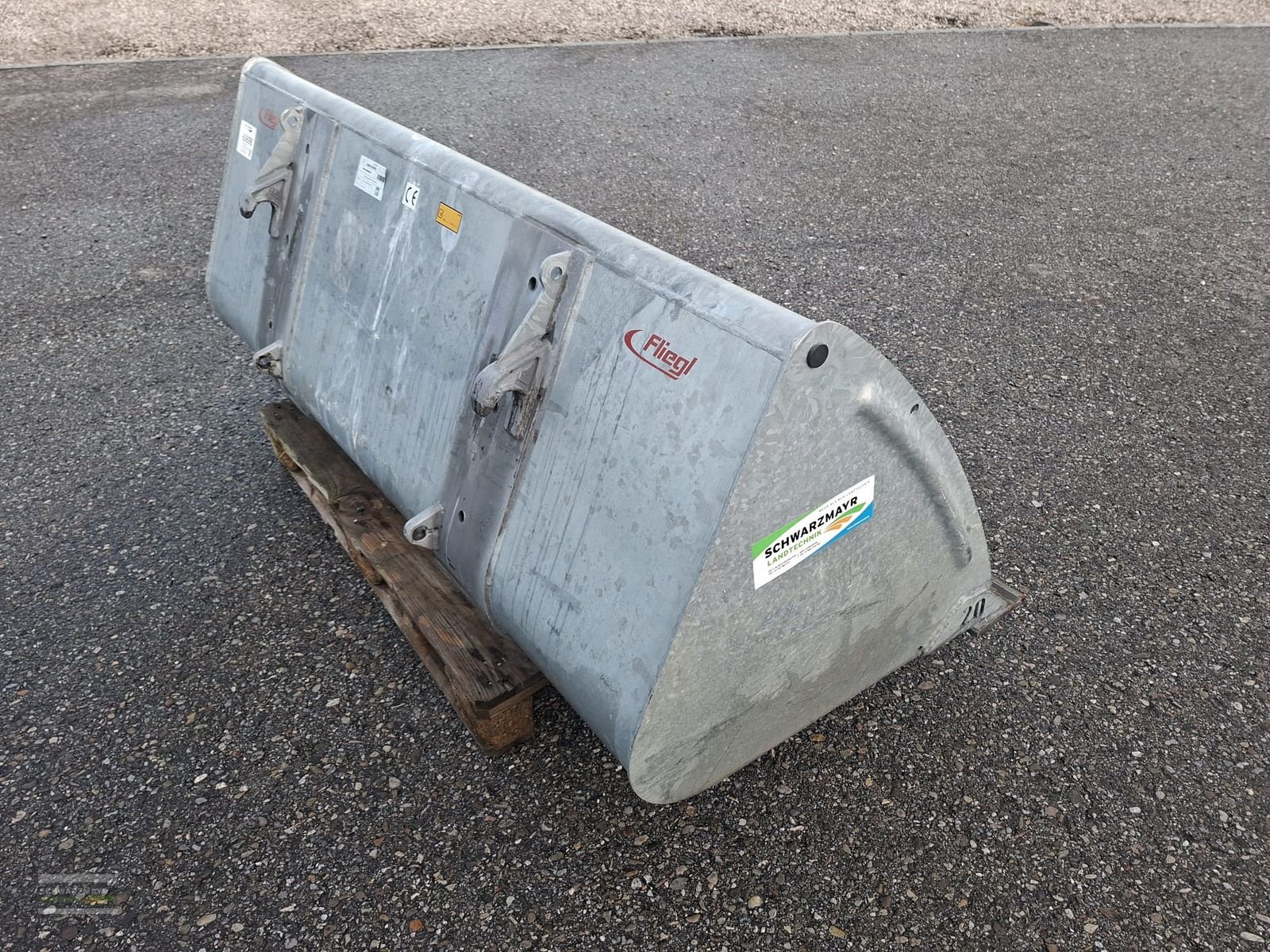 Ladeschaufel tip Fliegl AgroCenter Schaufel 2000mm, Vorführmaschine in Gampern (Poză 8)
