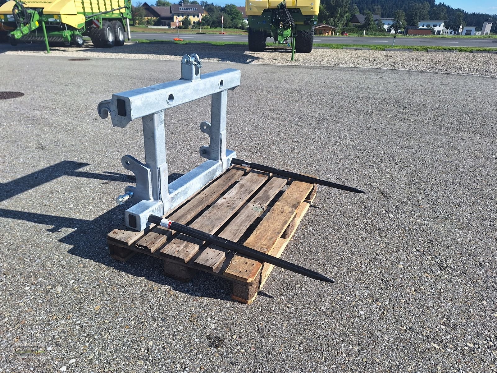 Ladeschaufel des Typs Fliegl Ballengabel 1-fach, Vorführmaschine in Gampern (Bild 2)