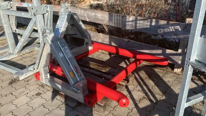 Ladeschaufel of the type Fliegl BALLENGABEL EASY 1000MM, Neumaschine in Obersöchering (Picture 1)