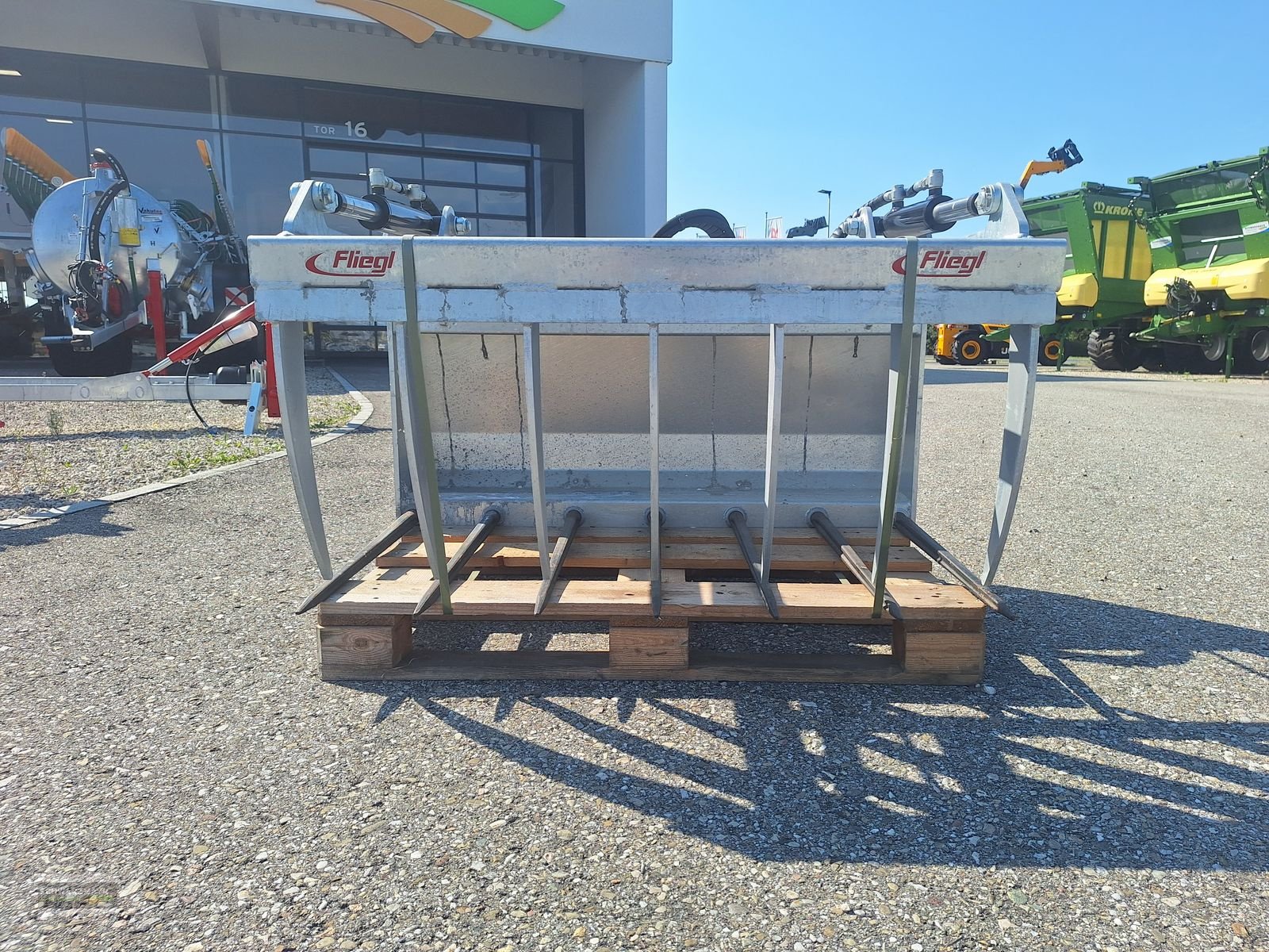 Ladeschaufel typu Fliegl Dung-Silagegabel 1,25m, Neumaschine v Gampern (Obrázek 12)