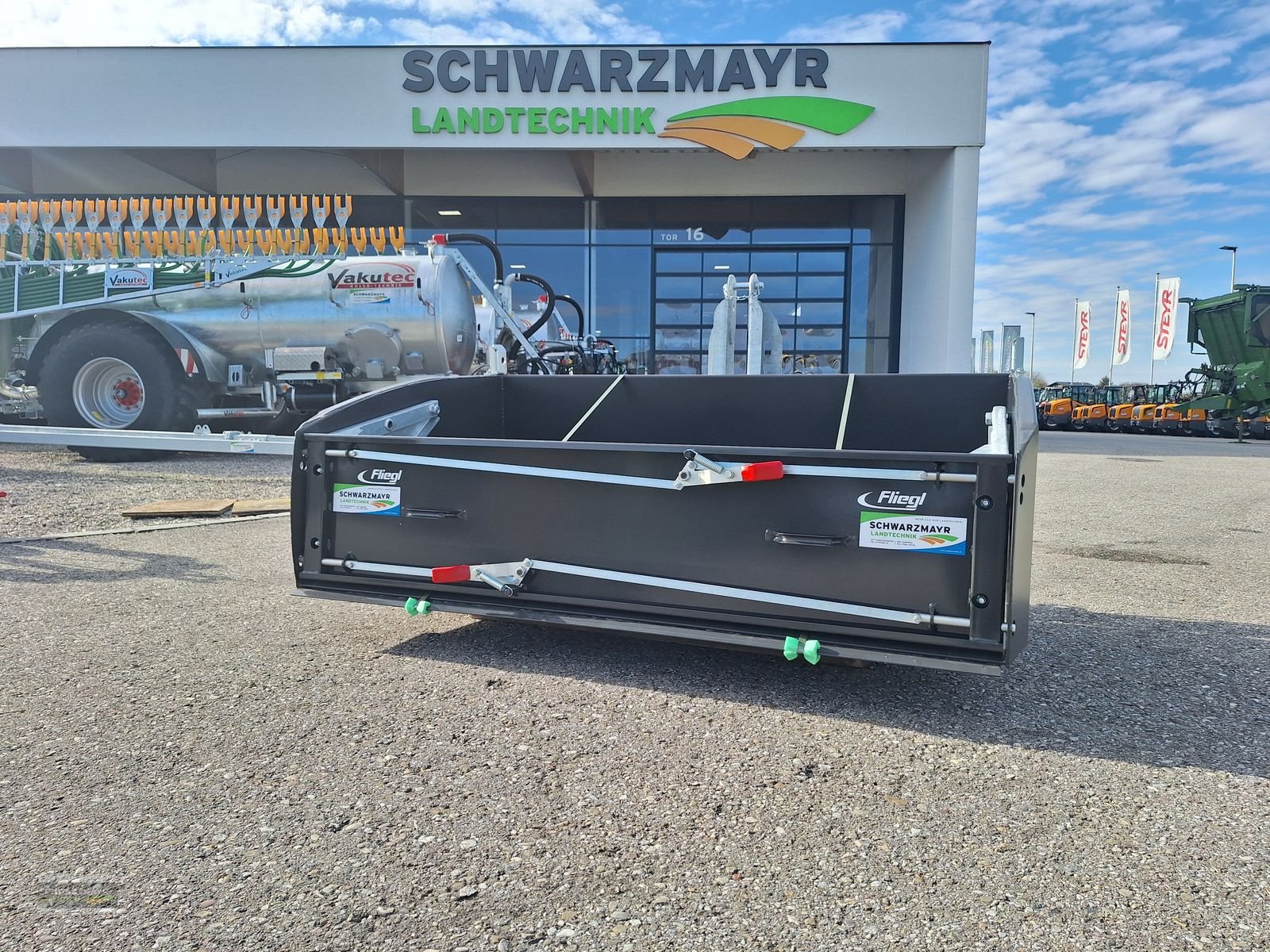 Ladeschaufel tip Fliegl Gigant 1800 Heckschaufel, Neumaschine in Gampern (Poză 1)
