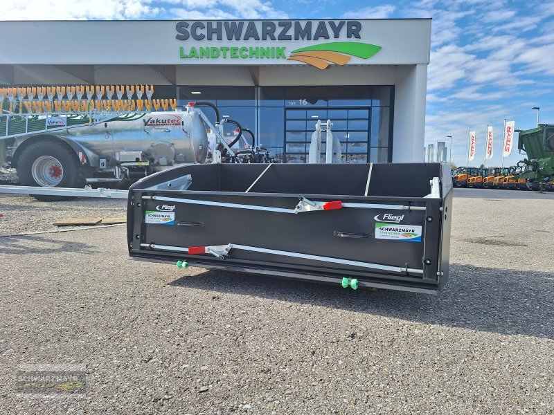 Ladeschaufel tip Fliegl Gigant 1800 Heckschaufel, Neumaschine in Gampern (Poză 1)