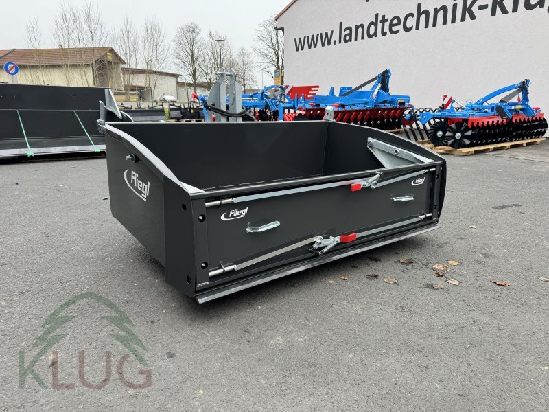 Ladeschaufel van het type Fliegl Gigant 1800, Neumaschine in Pirching am Traubenberg (Foto 1)