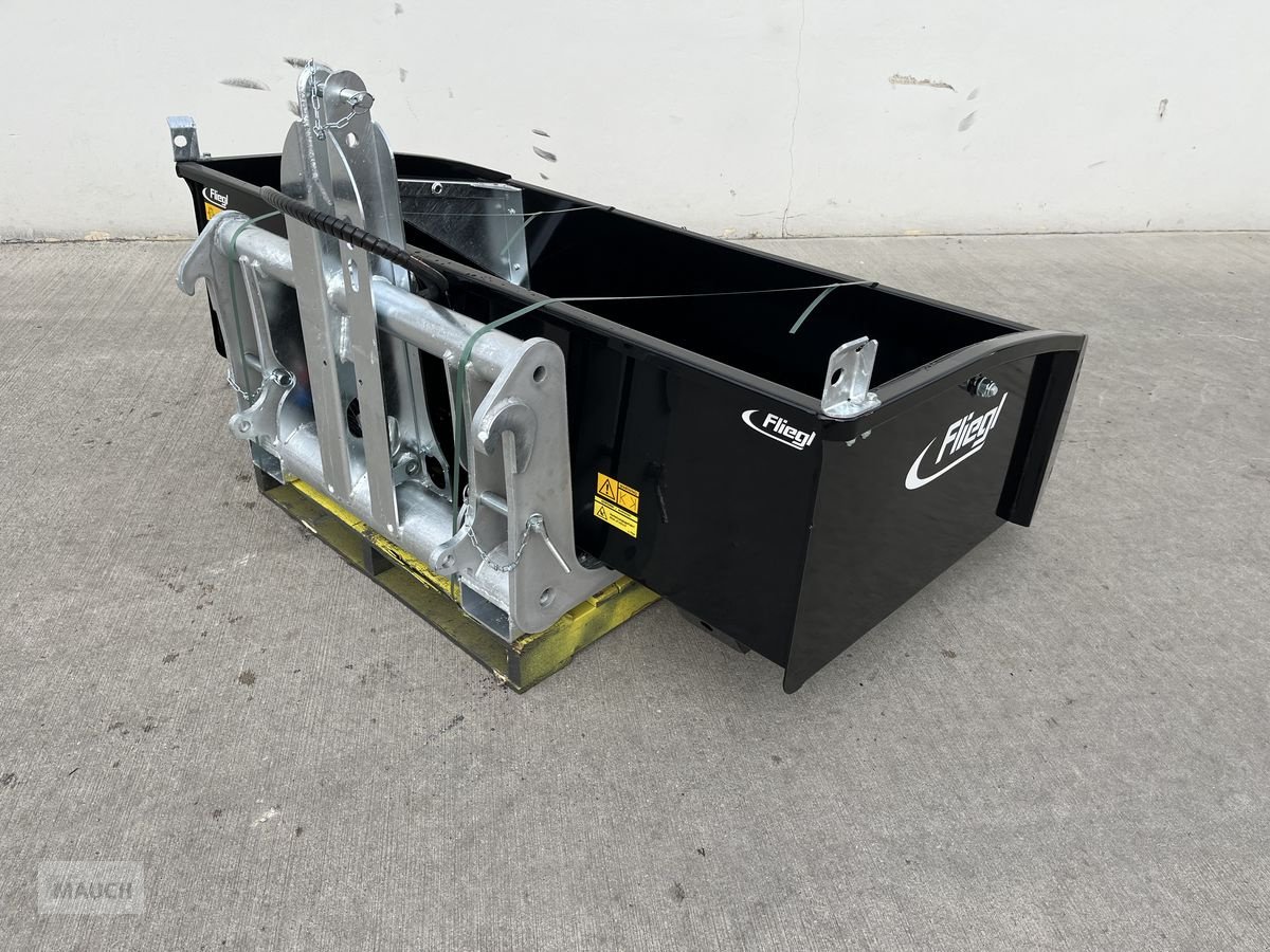Ladeschaufel del tipo Fliegl Gigant 180cm Kippmulde / Heckschaufel, Neumaschine In Burgkirchen (Immagine 1)