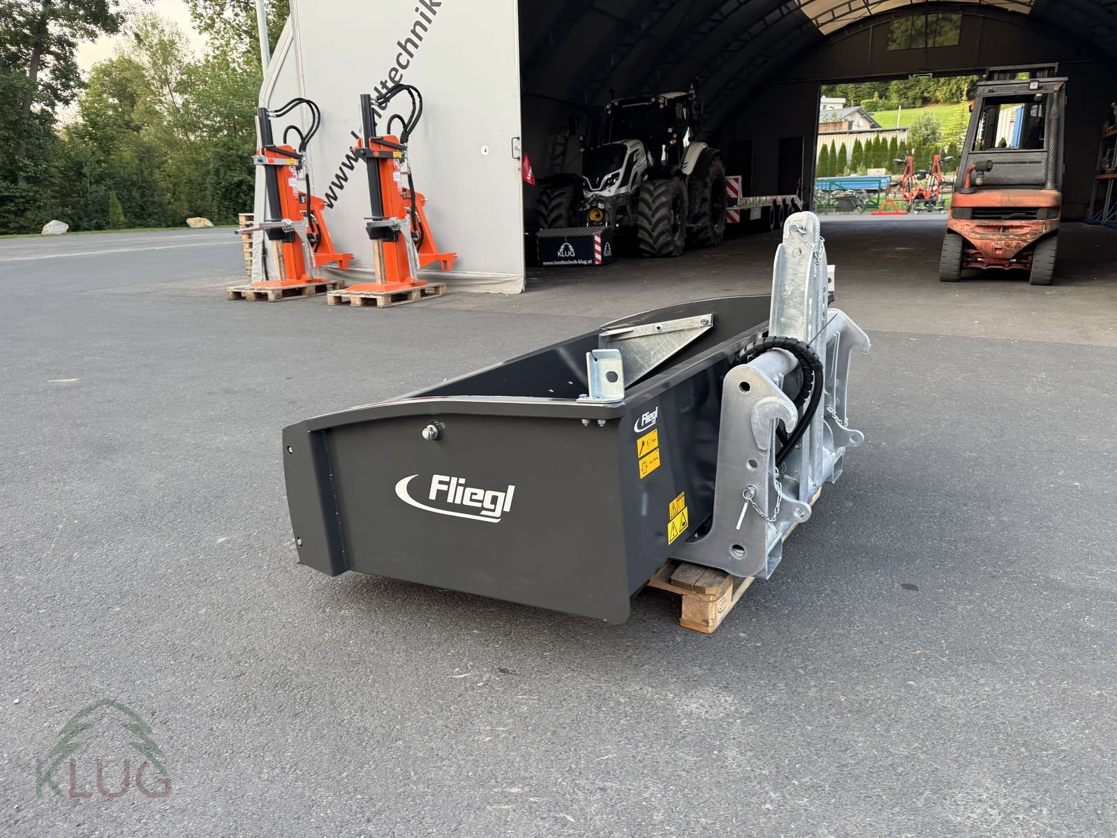 Ladeschaufel typu Fliegl Gigant 2000, Neumaschine v Pirching am Traubenberg (Obrázek 16)