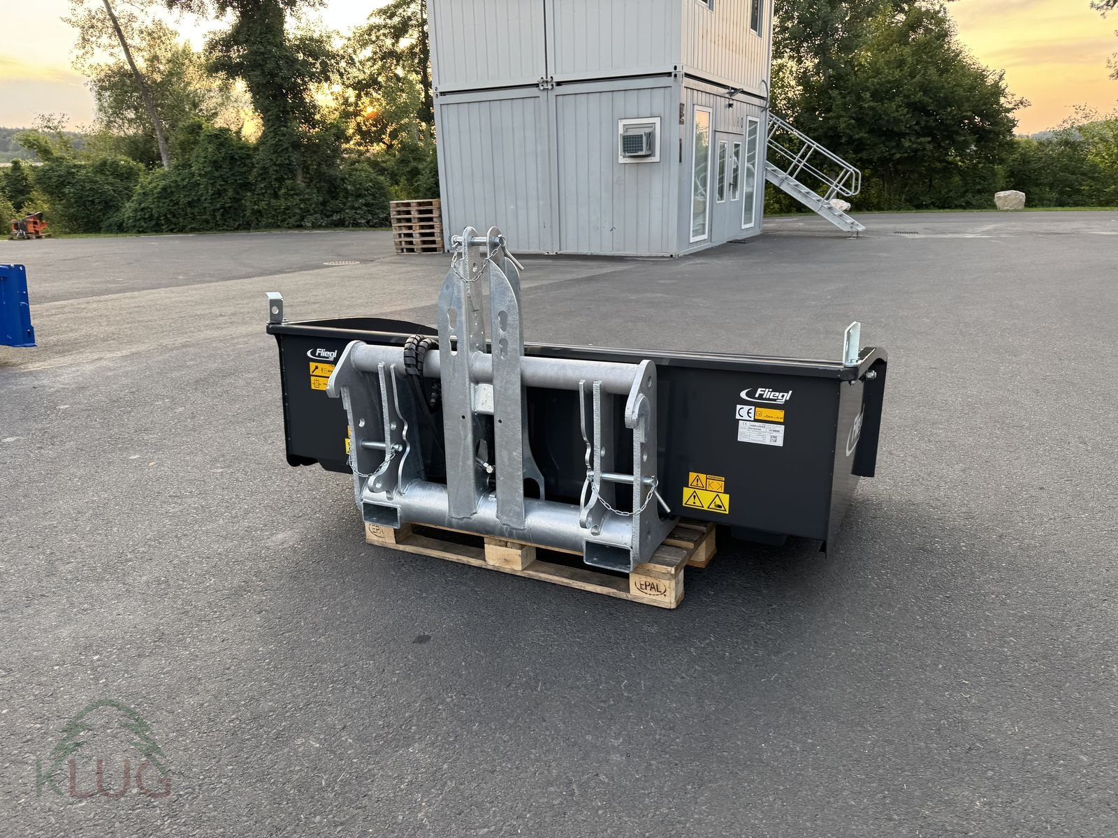 Ladeschaufel typu Fliegl Gigant 2000, Neumaschine v Pirching am Traubenberg (Obrázek 13)