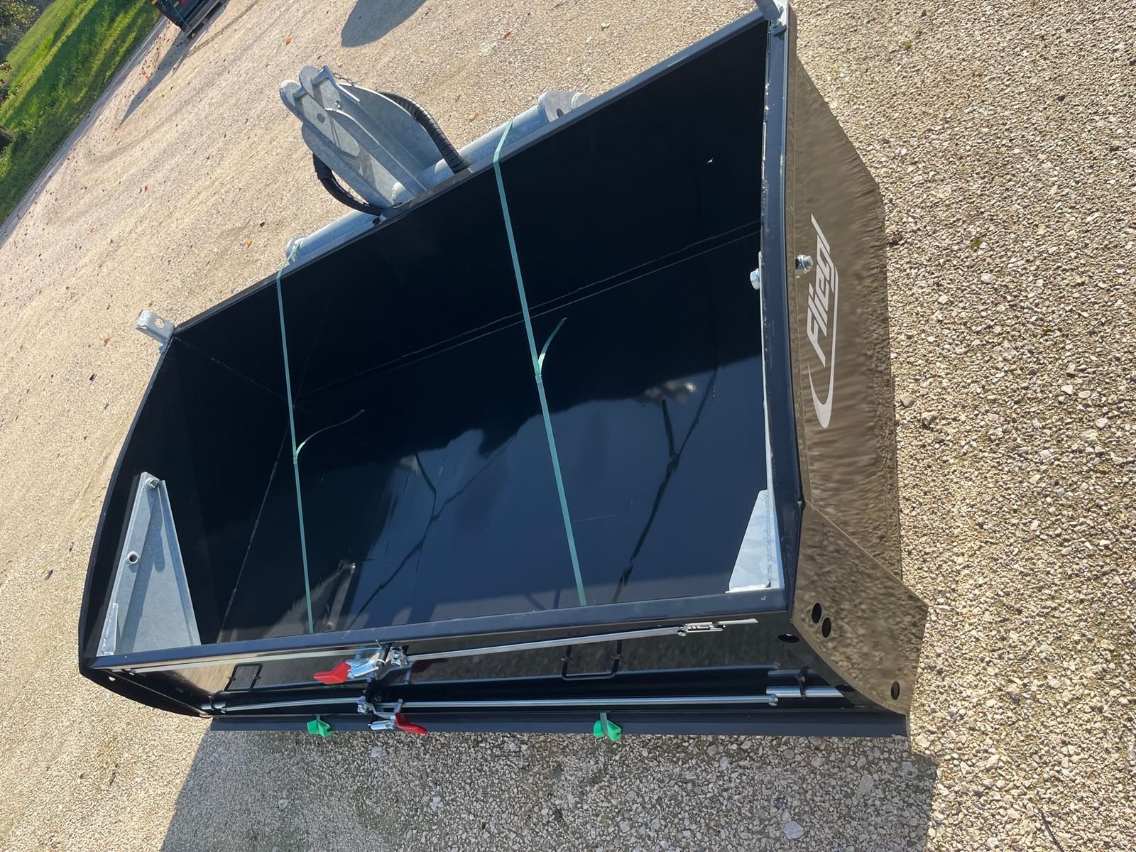 Ladeschaufel du type Fliegl Gigant 2200 doppelwirkend Hardox SL, Vorführmaschine en Waldneukirchen (Photo 4)