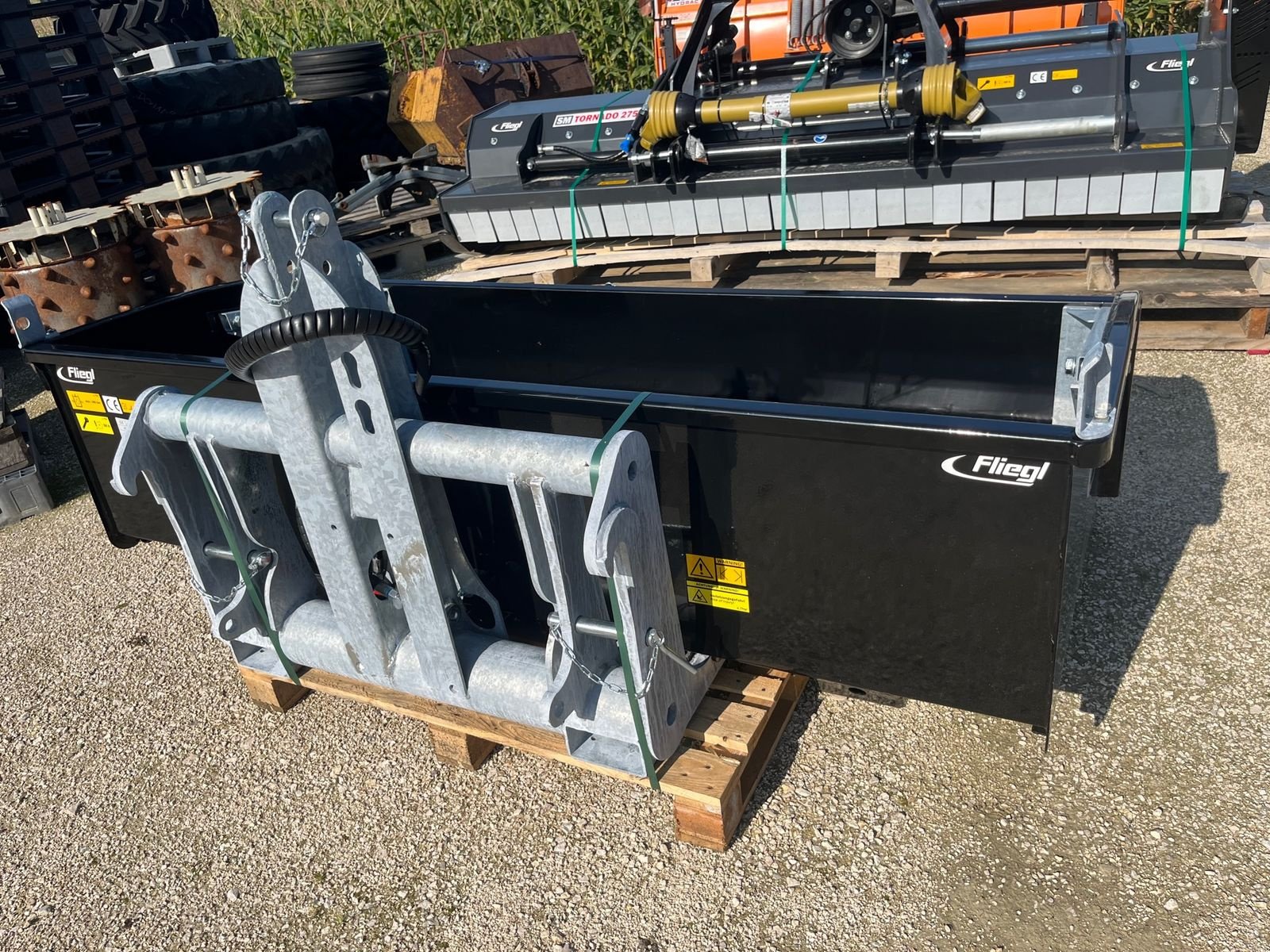 Ladeschaufel du type Fliegl Gigant 2200 doppelwirkend Hardox SL, Vorführmaschine en Waldneukirchen (Photo 2)