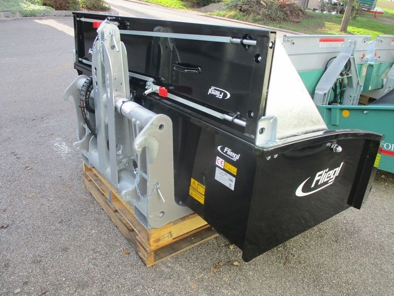 Ladeschaufel typu Fliegl Gigant 2200 mm Heck- und Hochkippschaufel, Neumaschine v St. Marienkirchen (Obrázek 9)