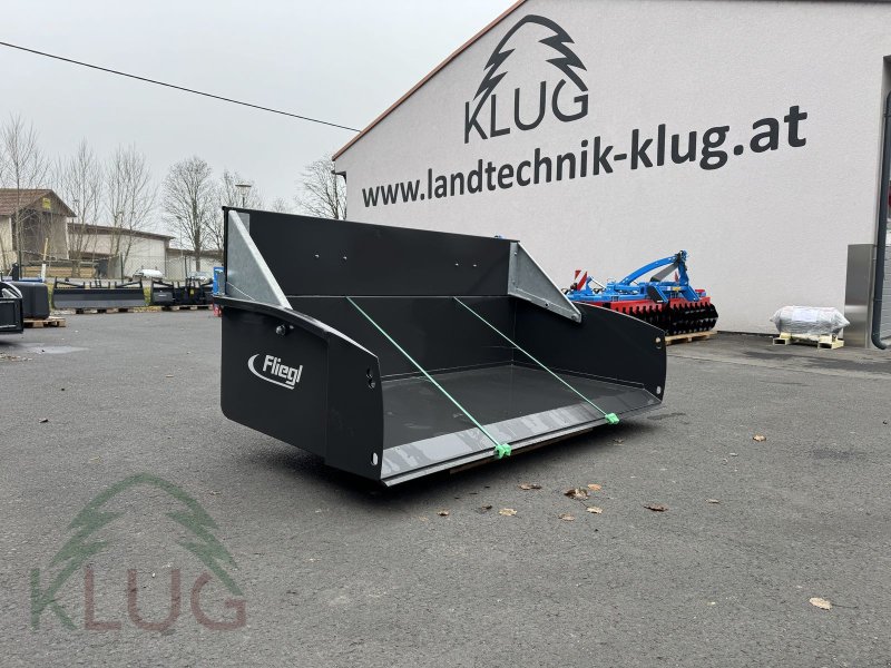 Ladeschaufel van het type Fliegl Gigant 2200, Neumaschine in Pirching am Traubenberg (Foto 1)