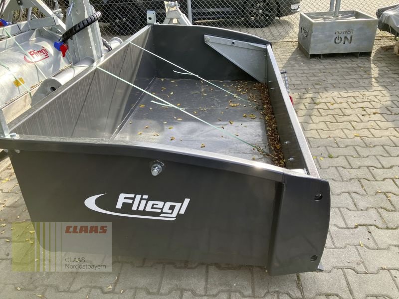 Ladeschaufel des Typs Fliegl HSHFLM222000 GIGANT 2.200MM, Neumaschine in Schwandorf (Bild 5)