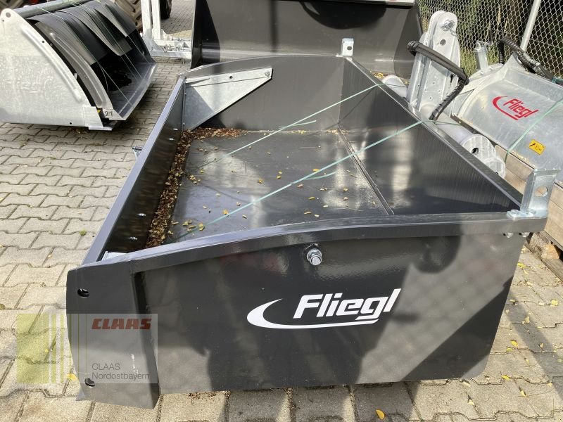 Ladeschaufel des Typs Fliegl HSHFLM222000 GIGANT 2.200MM, Neumaschine in Schwandorf (Bild 4)