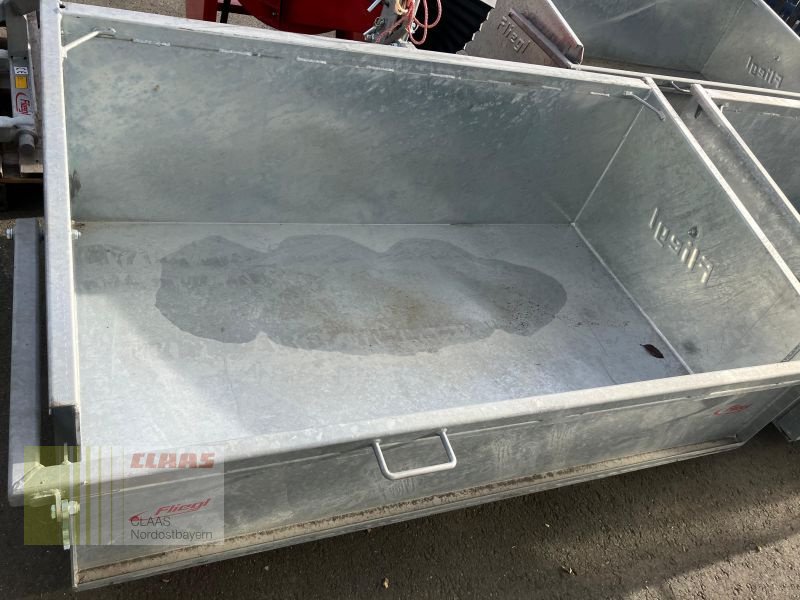 Ladeschaufel des Typs Fliegl HSMFLM180000V HECKSCHAUFEL, Neumaschine in Hollfeld (Bild 3)