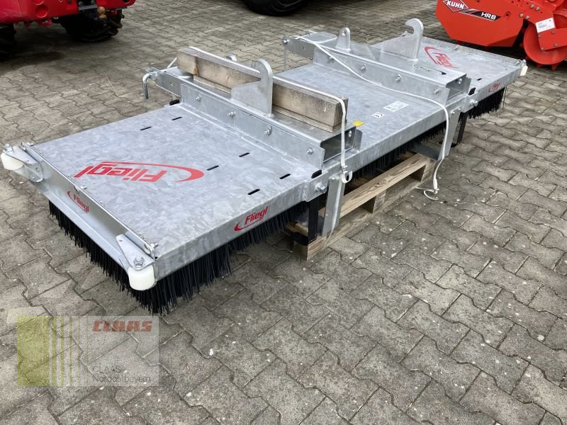 Ladeschaufel des Typs Fliegl KEBFLI250005 LÖWE 2.500MM, Neumaschine in Moosbach (Bild 8)