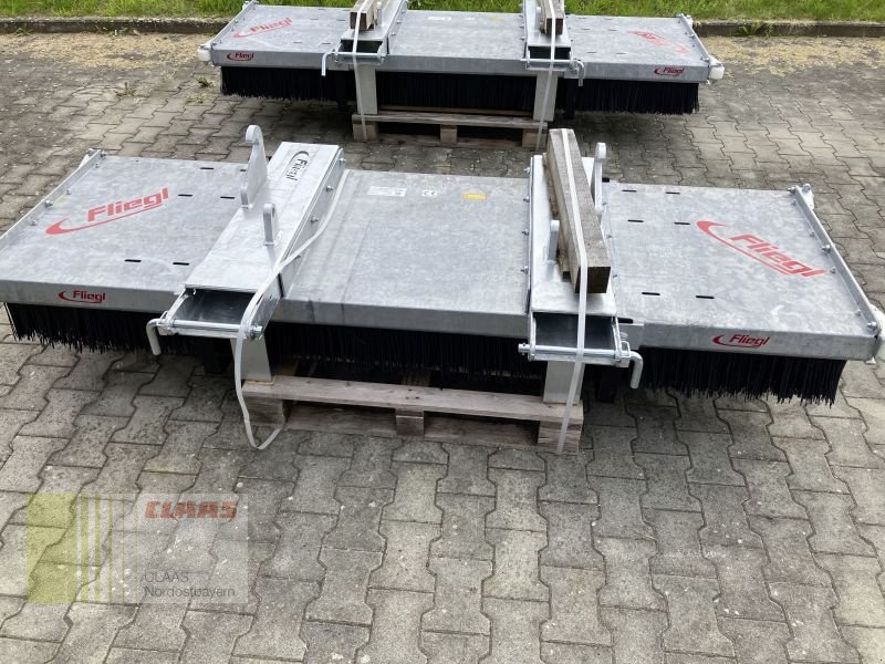 Ladeschaufel des Typs Fliegl KEBFLI250005 LÖWE 2.500MM, Neumaschine in Moosbach (Bild 2)