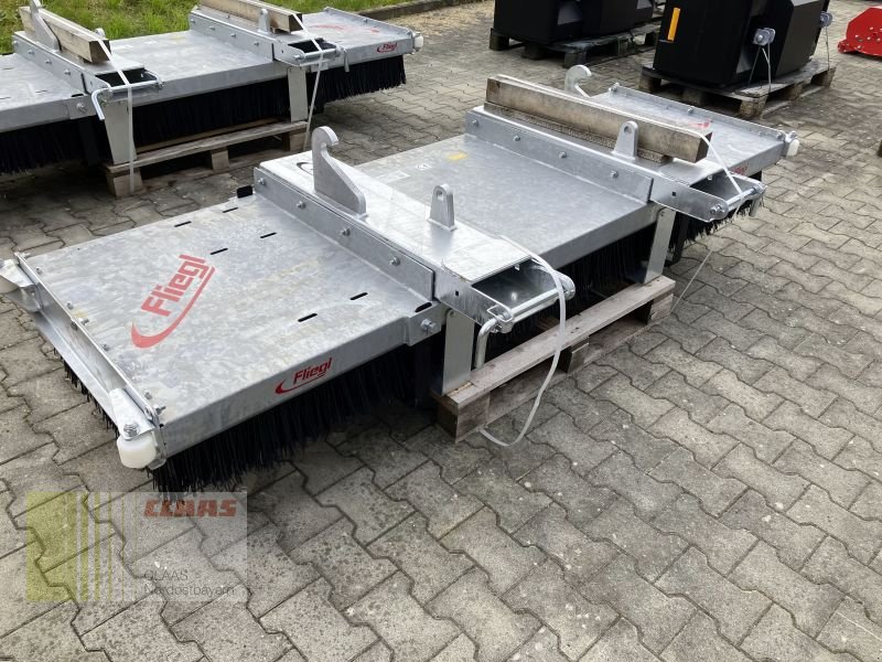 Ladeschaufel des Typs Fliegl KEBFLI250005 LÖWE 2.500MM, Neumaschine in Moosbach (Bild 1)