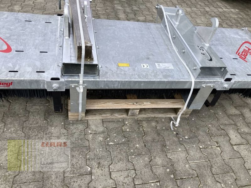 Ladeschaufel des Typs Fliegl KEBFLI250005 LÖWE 2.500MM, Neumaschine in Moosbach (Bild 7)