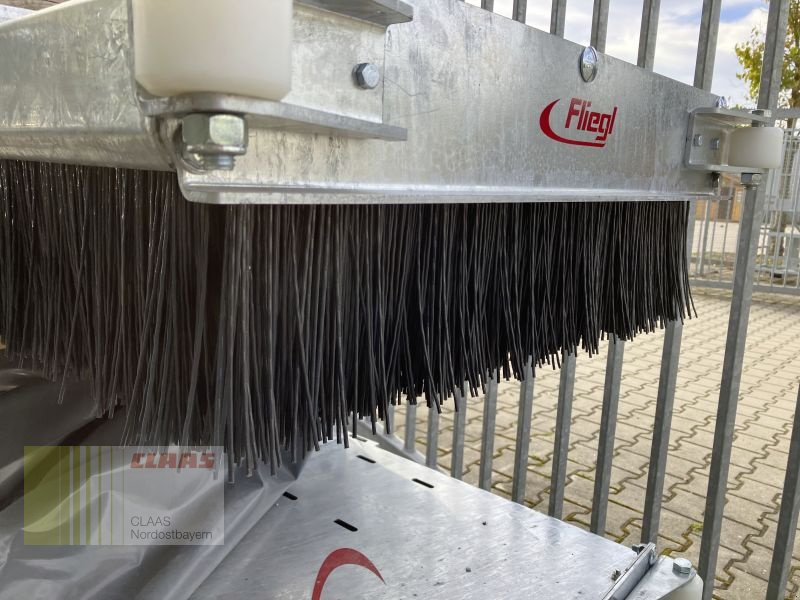 Ladeschaufel des Typs Fliegl KEBFLI250015 LÖWE 2.500MM, Neumaschine in Schwandorf (Bild 6)