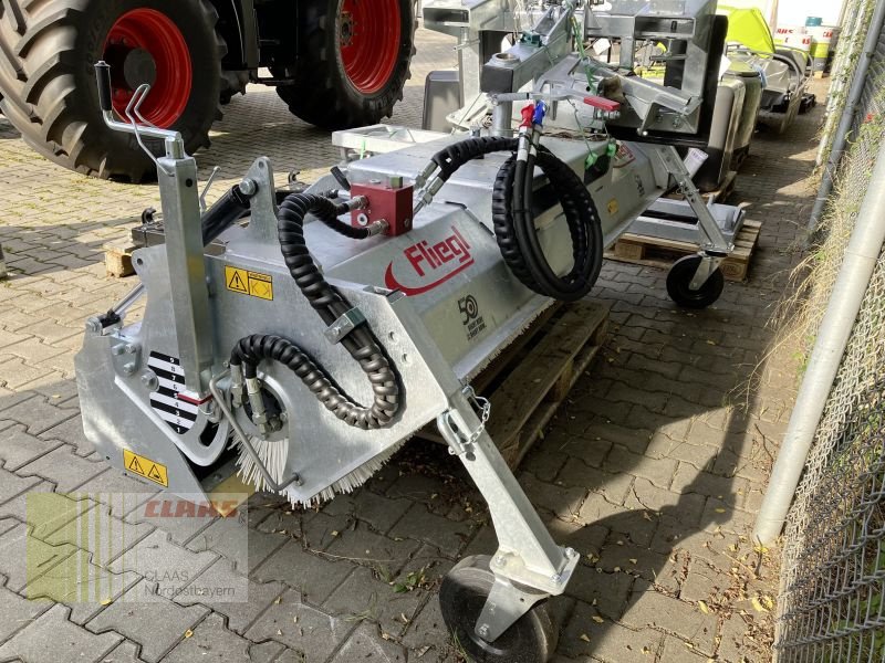 Ladeschaufel des Typs Fliegl KEHFLI230000 TYP 500, Neumaschine in Schwandorf (Bild 5)