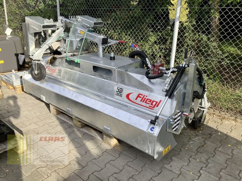 Ladeschaufel des Typs Fliegl KEHFLI230000 TYP 500, Neumaschine in Schwandorf (Bild 3)