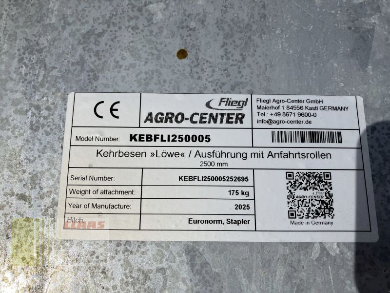 Ladeschaufel des Typs Fliegl KEHRBESEN LÖWE 2.500MM, Neumaschine in Hollfeld (Bild 9)