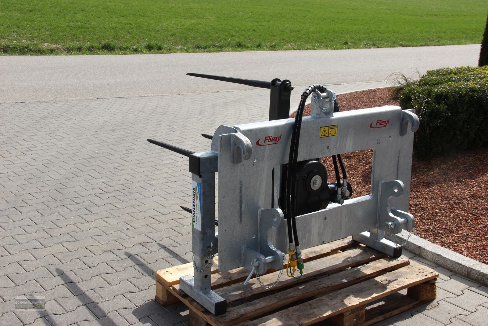 Ladeschaufel typu Fliegl Rundballenabwickler, Neumaschine v Gampern (Obrázek 3)