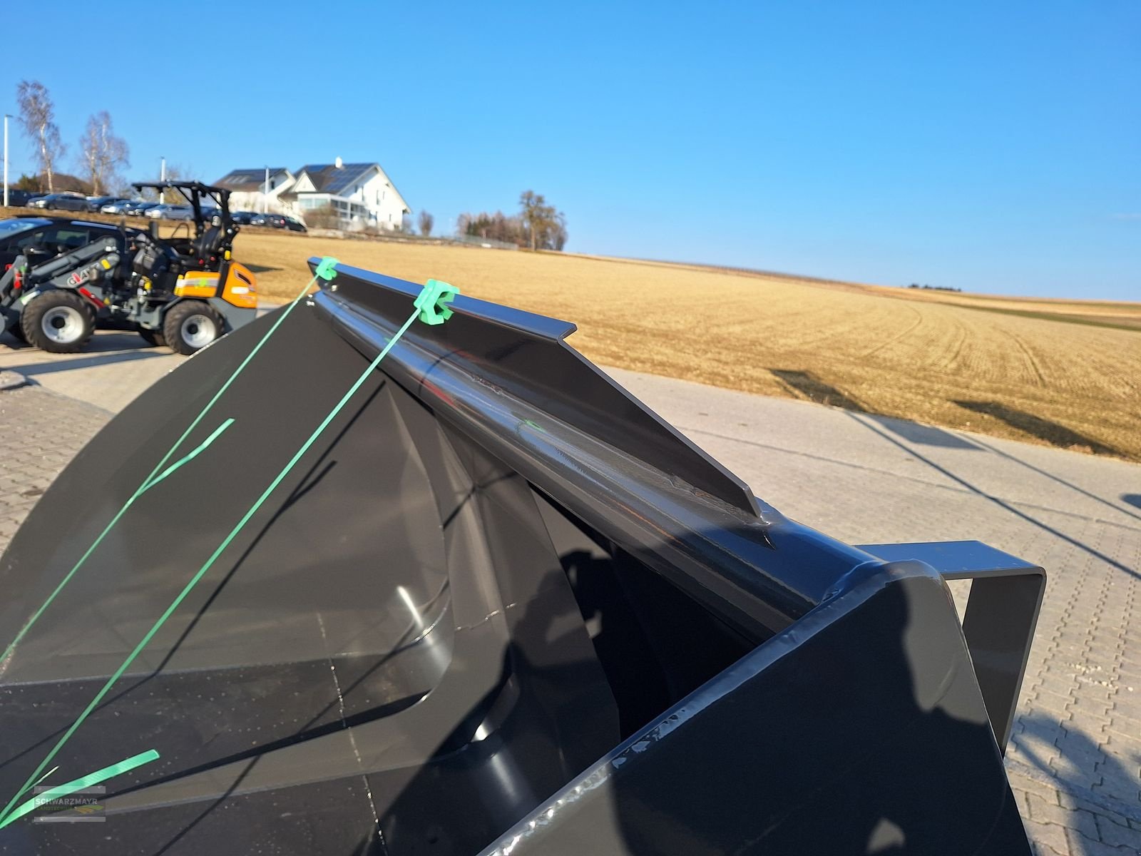 Ladeschaufel des Typs Fliegl Schüttgutschaufel 24, Neumaschine in Gampern (Bild 7)