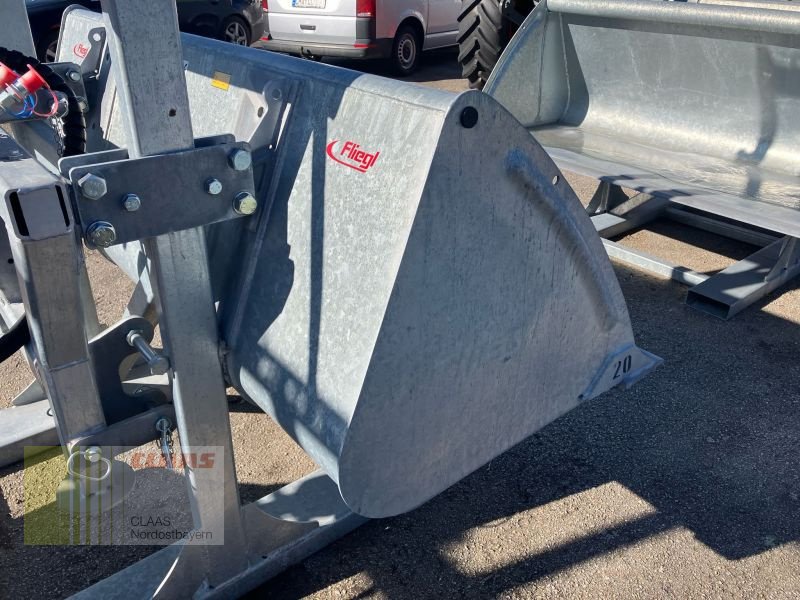 Ladeschaufel типа Fliegl SCHWERGUTSCHAUFEL 2.000MM, Neumaschine в Cham (Фотография 4)