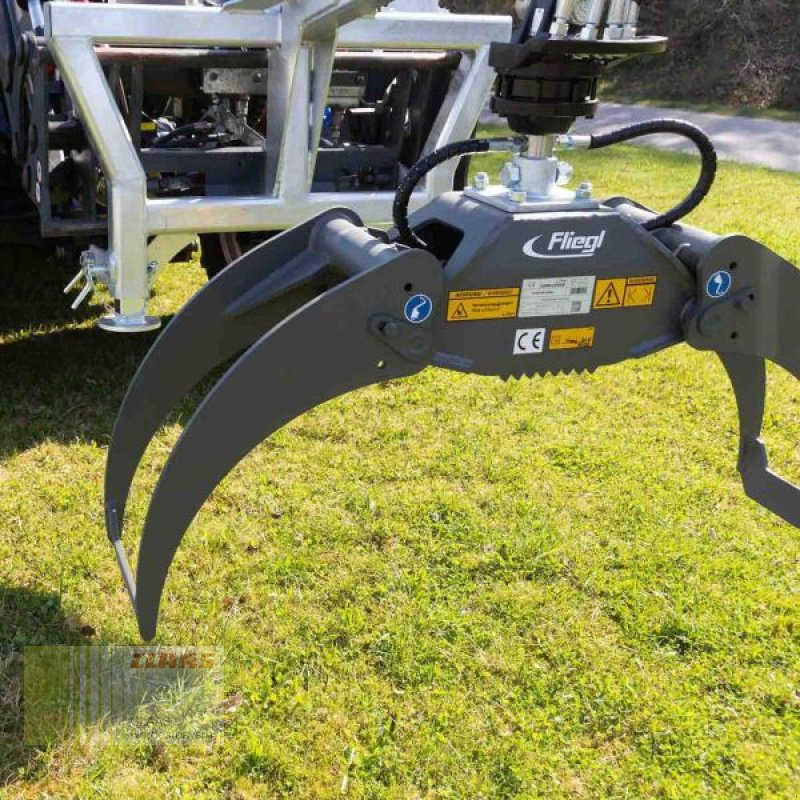 Ladeschaufel des Typs Fliegl VZXFLM120005 VZ 130 COMBI, Neumaschine in Cham (Bild 3)