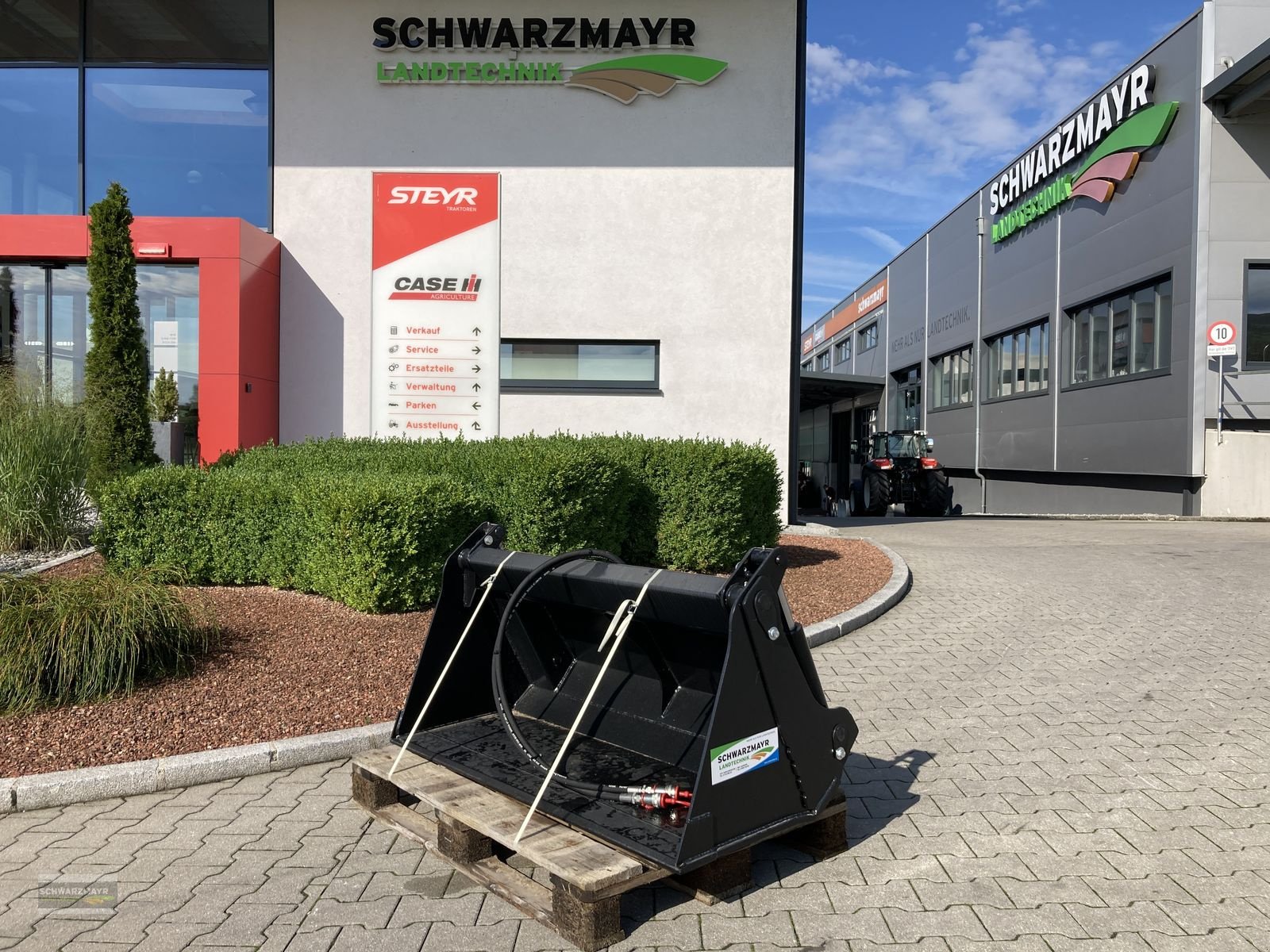 Ladeschaufel des Typs GiANT 4-1 Schaufel 1300mm, Neumaschine in Aurolzmünster (Bild 1)