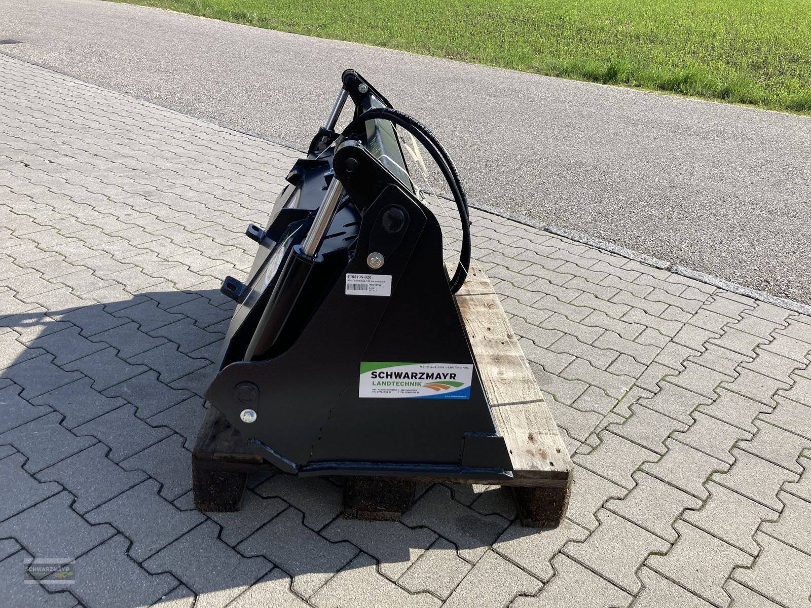 Ladeschaufel des Typs GiANT 4-1 Schaufel 1300mm, Neumaschine in Aurolzmünster (Bild 4)