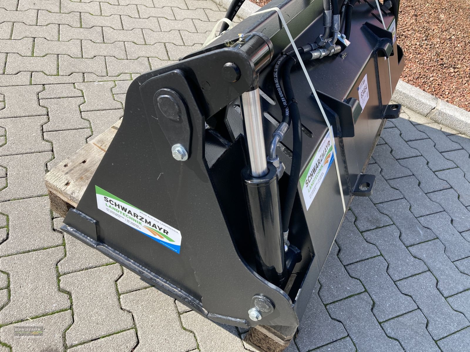 Ladeschaufel des Typs GiANT 4-1 Schaufel 1300mm, Neumaschine in Aurolzmünster (Bild 13)