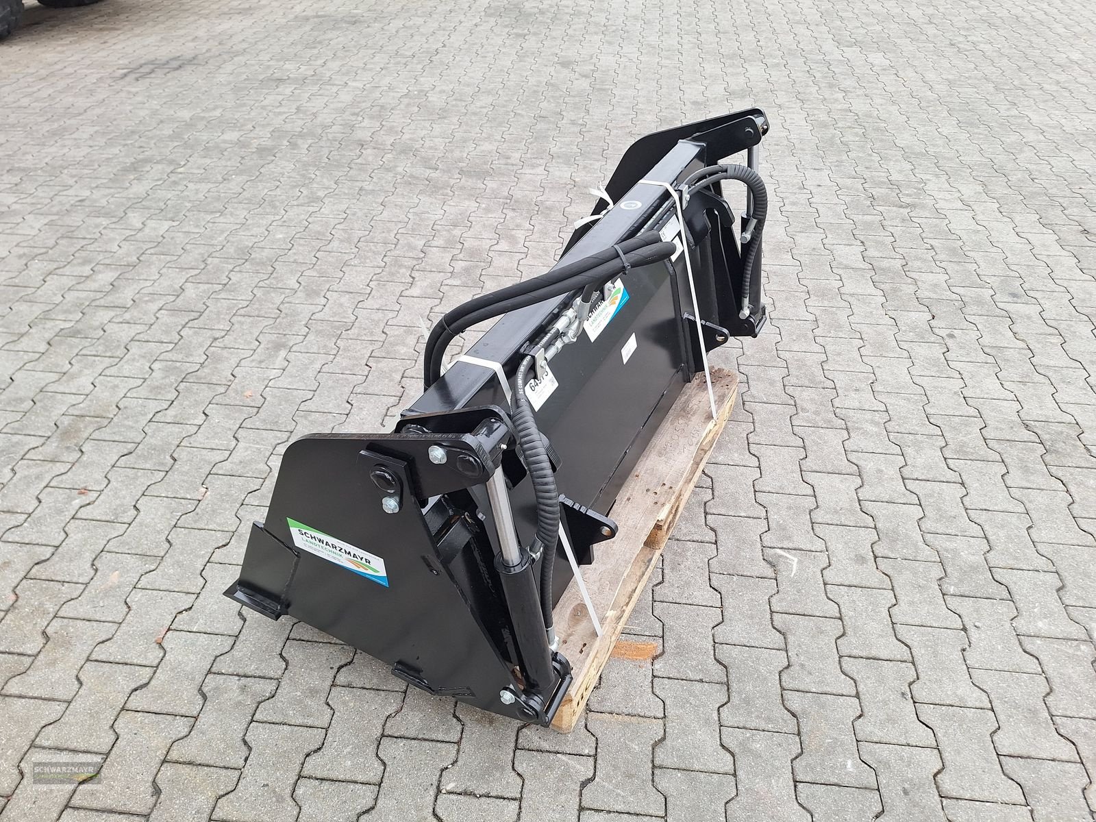 Ladeschaufel des Typs GiANT 4-1 Schaufel 1500mm, Neumaschine in Aurolzmünster (Bild 3)