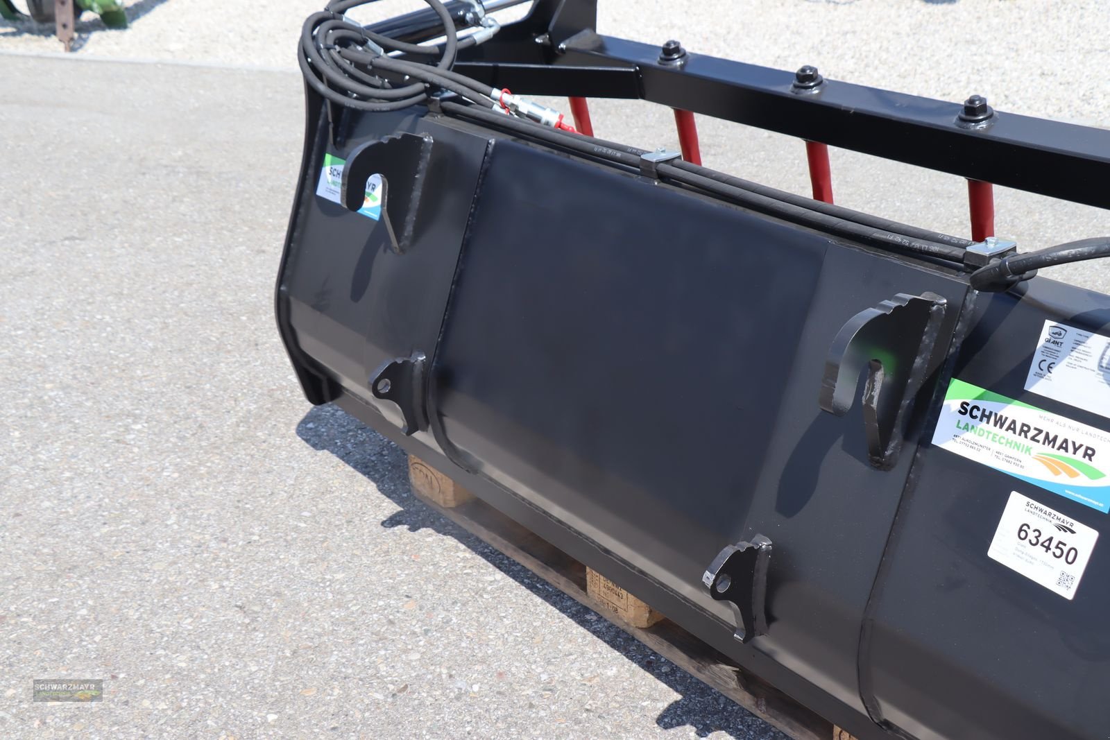 Ladeschaufel of the type GiANT Dung-Silageschaufel 1750mm, Neumaschine in Aurolzmünster (Picture 10)