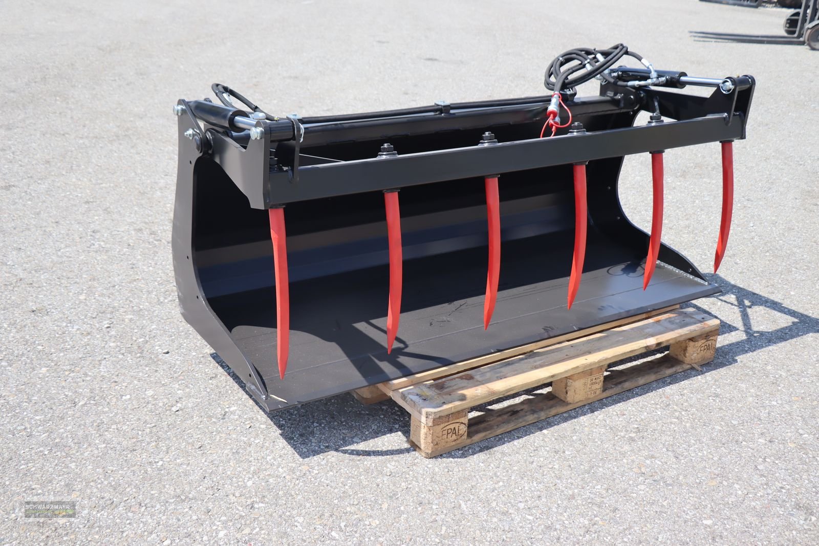 Ladeschaufel of the type GiANT Dung-Silageschaufel 1750mm, Neumaschine in Aurolzmünster (Picture 2)