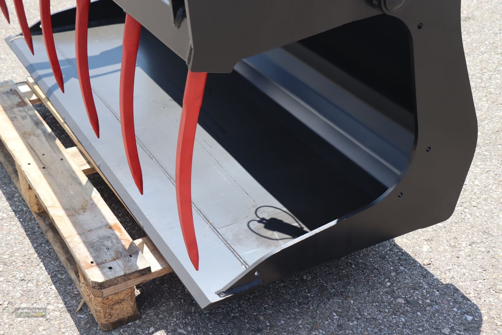 Ladeschaufel of the type GiANT Dung-Silageschaufel 1750mm, Neumaschine in Aurolzmünster (Picture 7)