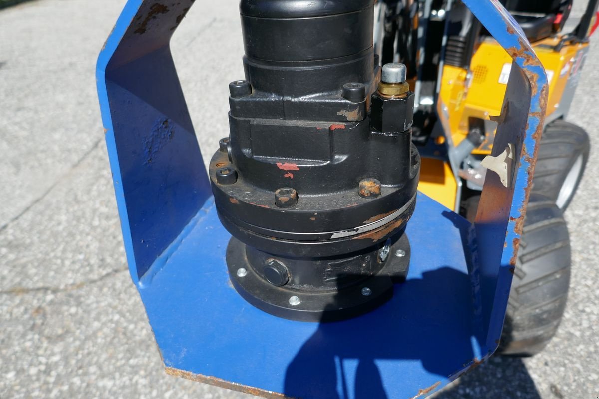 Ladeschaufel of the type GiANT Erdbohrer 100/200, Gebrauchtmaschine in Villach (Picture 6)