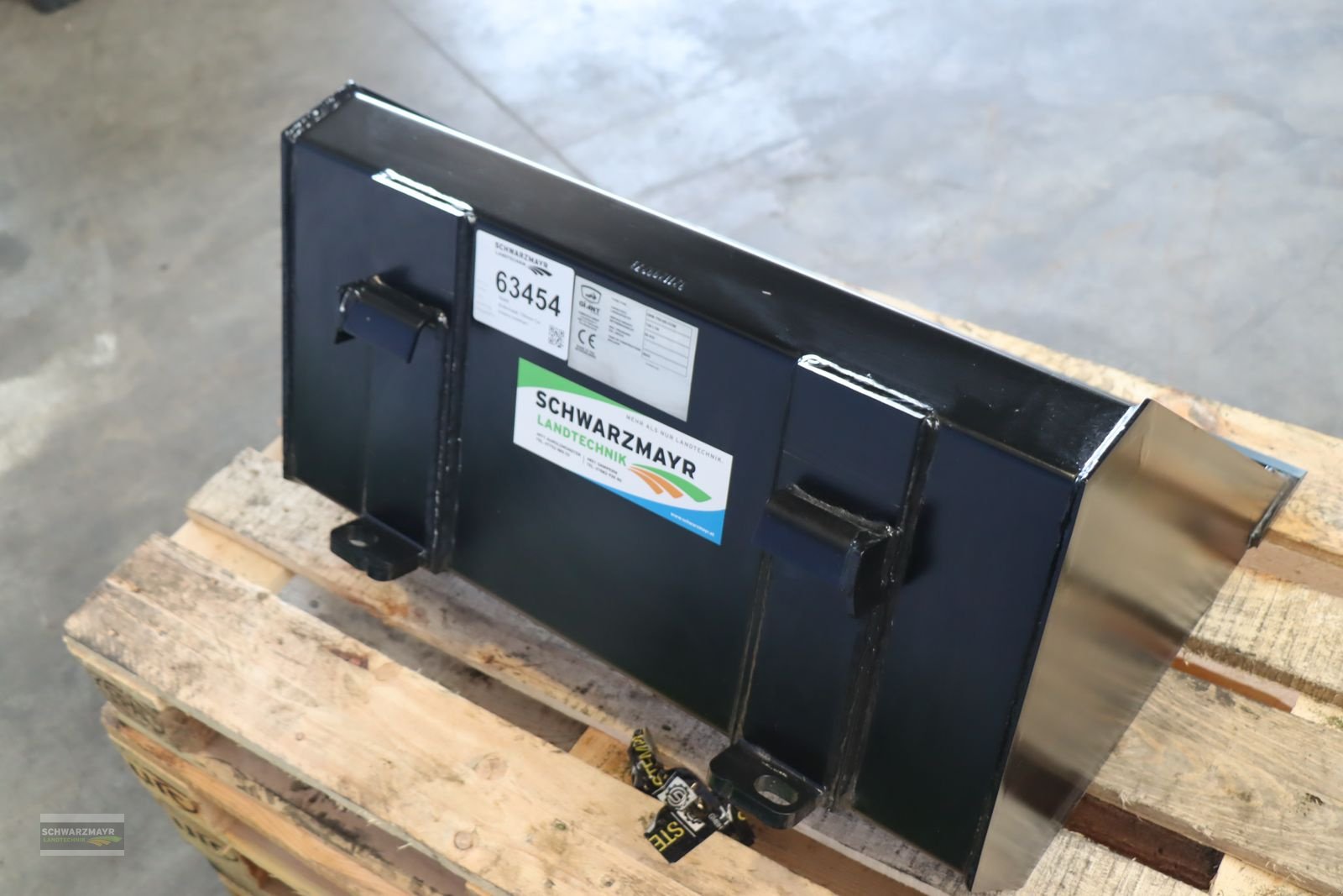 Ladeschaufel des Typs GiANT Erdschaufel 750mm Co, Neumaschine in Aurolzmünster (Bild 3)